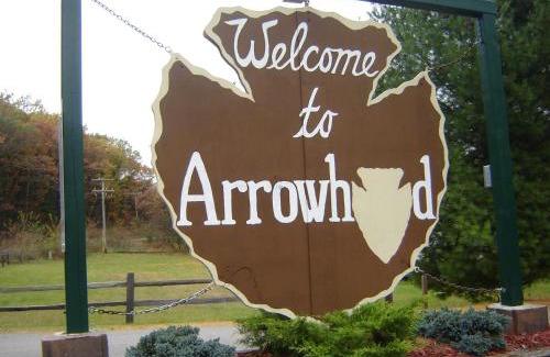 Marquette County Complejo | Arrowhead Camping Resort Park Model 10