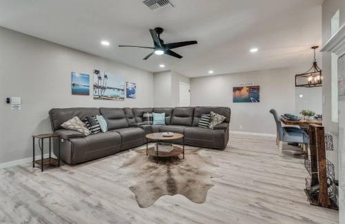 Lake Havasu City Casa | Arrowhead- New Upscale Pool Oasis Lake Havasu City Haven Game