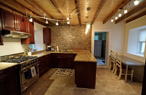 Historic Old Town Casa | Arrowstone Luxury Farmhouse in Historic Old Town, Niagara-on-the-Lake.