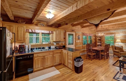 Seven Devils Cabina | KingFish Cabin / Cute Log Cabin / Low Rates / Cozy- Cerca de las atracciones de High Country - 10% de descuento de última hora - descuento incluido en el presupuesto en línea