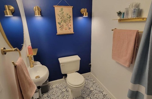 West Washington Casa | Art and Lodging