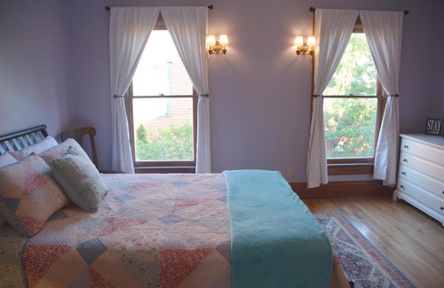 West Washington Casa | Art and Lodging