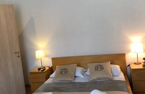 Rione XIV Borgo Casa | Art Atelier Vaticano