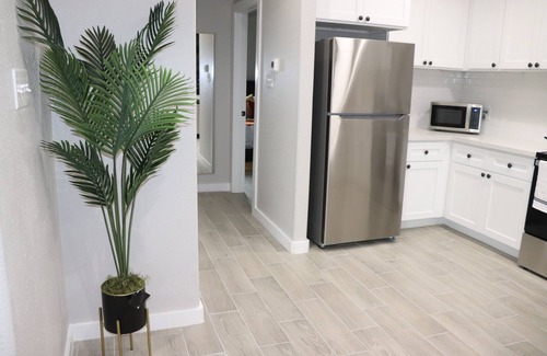 Galena Park Casa | Art Deco themed - Centrally located, Newly Built Home - 3BR - Houston, TX