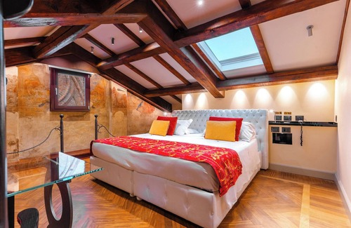 Historic Center Hotel | Art Hotel Commercianti