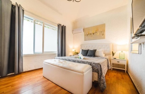 Aidy Grill Hotel | Art Hotel FyF
