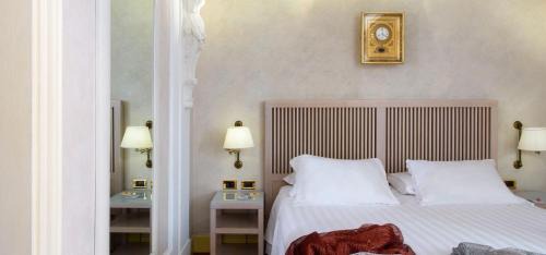 Historic Center Hotel | Art Hotel Orologio