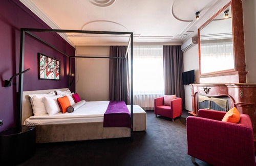 City Center Hotel | Art Loft Hotel