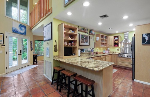 Old Orchid Casa | Art on the Beach Paradise 200ft from Beach!