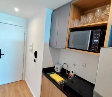 Pituba Apartamento | Art Studio - Praia de Armação - 36m Frente Mar - PÉ NA AREIA ! Com Varanda Gourmet - ALTO PADRÃO
