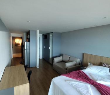 Pituba Apartamento | Art Studio - Praia de Armação - 36m Frente Mar - PÉ NA AREIA ! Com Varanda Gourmet - ALTO PADRÃO