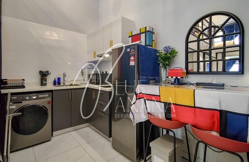 Taman Midah Apartamento | Arte Cheras by BlueBanana