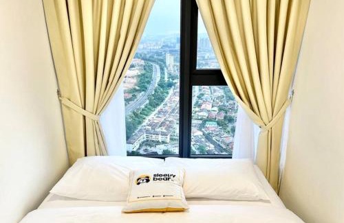 Taman Midah Apartamento | Arte Cheras by Sleepy Bear