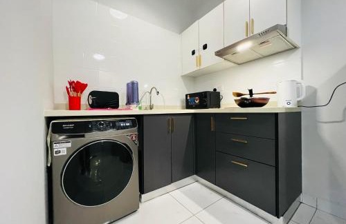 Taman Midah Apartamento | Arte Cheras Duplex by DeUrban