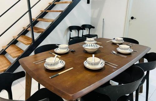 Taman Midah Apartamento | Arte Cheras Duplex by DeUrban