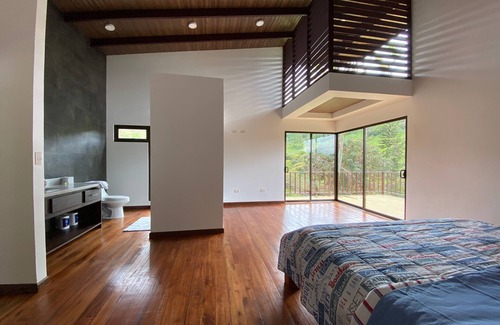 Tayutic Cama Y Desayuno | Arte de Plumas birding lodge