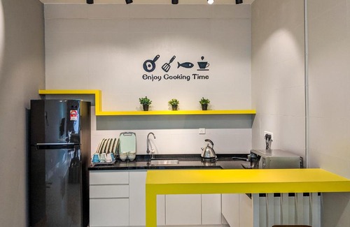 Gelugor Apartamento | Arte S Penang by Plush