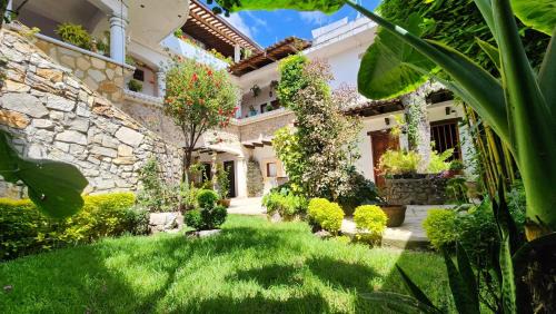 Santa Lucía Hotel | Arte Sano Hotel San Cristobal
