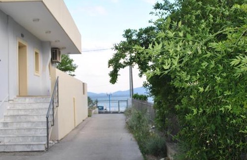 Dirfys-Messapia Casa | Artemis - Marina Apartments