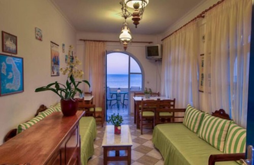 Karterados Casa | Artemis Village