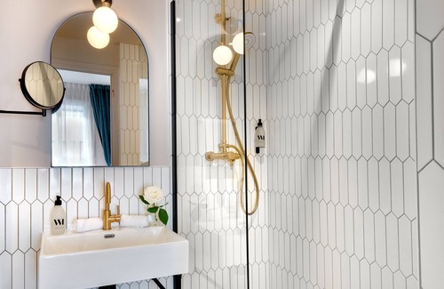 Pigalle Hotel | Artemisia Montmartre