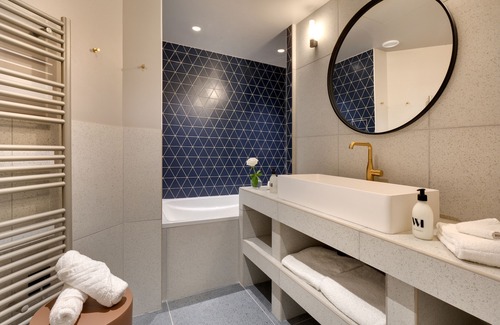 Pigalle Hotel | Artemisia Montmartre