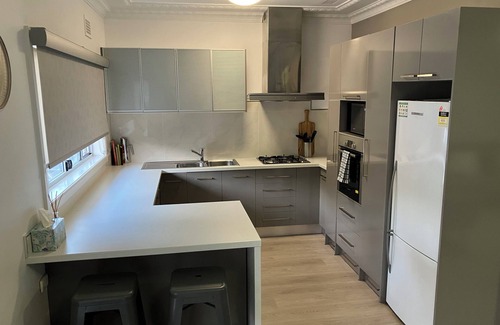 Dubbo Casa | Arthur Abode- Centrally located 3 bedroom home.