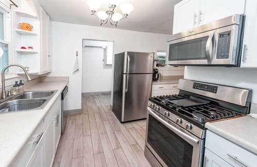 Spruce Pine Casa | Artisan Gem - 2 BR / 1 Bath