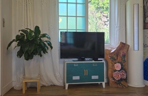 Namhae Casa | Artist and Flower Pension
