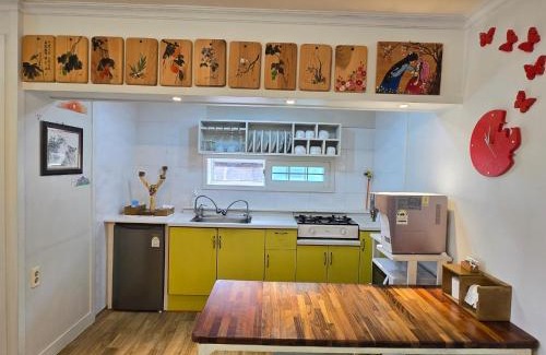 Namhae Casa | Artist and Flower Pension