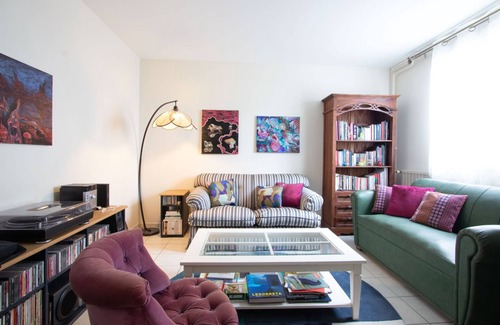 Bois-Colombes Apartamento | Artist's Owned Appartement With Garden and Solar Room Near Paris