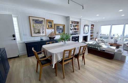 Santa Ana Heights Casa | "Artist's Retreat" Available Apr-May. Entire Oceanfront Home