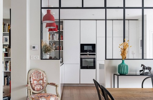 Parchamp–Albert Kahn Apartamento | Artistic Aperture, by Veeve