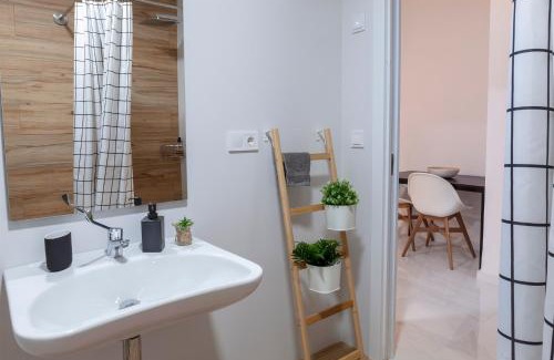 Mestalla Apartamento | Artistic Digital Retreat-Great Location Near Metro