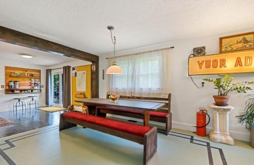 Waynesville Casa | Artistically furnished Creekside House with Pond