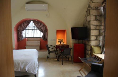 Artists Colony Hotel | Artists' Colony Inn Zefat