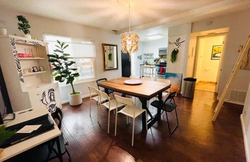 Southeastern Sacramento Casa | Artists Condo GAME ROOM Patio near UC Med Center