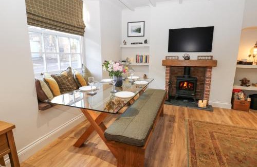 Richmond Casa | Artists Cottage