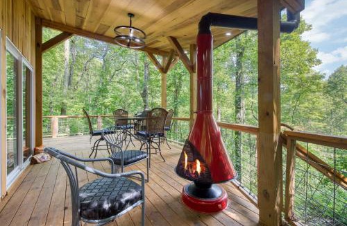 Fairview Casa | Artist’s Palette by AvantStay Colorful Retreat