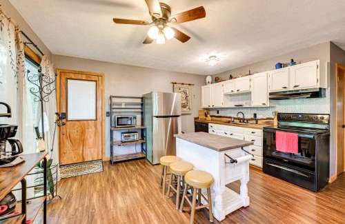 Sky Valley Casa | Artists Retreat at Sky Valley with Balcony and Deck