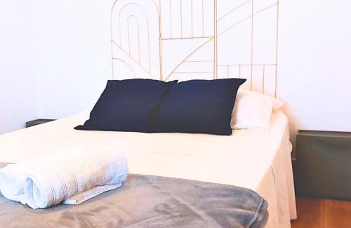Roanne Apartamento | ArtKlein * T1 tout confort - Fibre -Halles Diderot