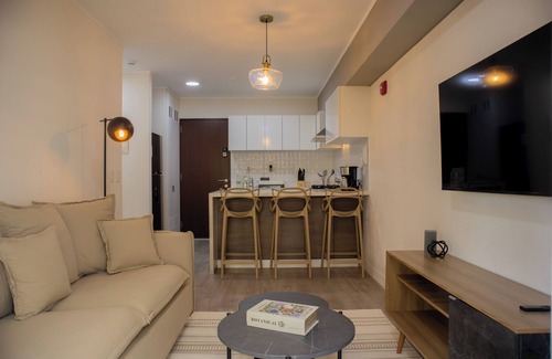 Barrios Altos Apartamento | Artline 303A by Wynwood House