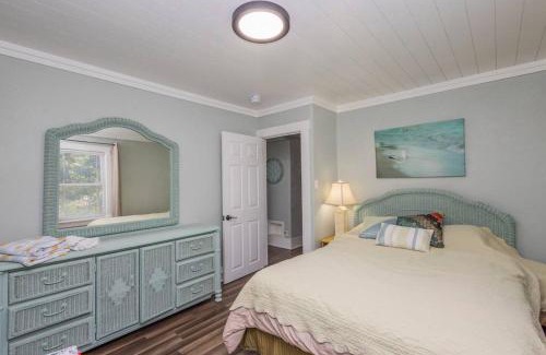 Village of the Arts Apartamento | Artsea 2BR Cozy Ample Parking Near Beaches & Lecom Upstairs