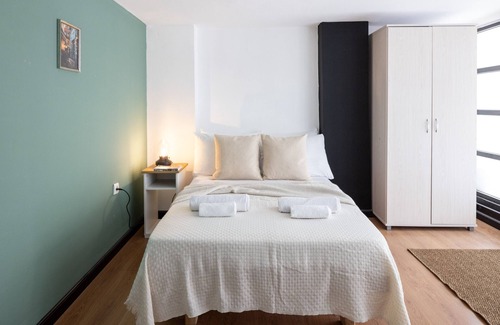 Haifa Apartamento | Artsy Nest in Haifa Center by Sea N' Rent