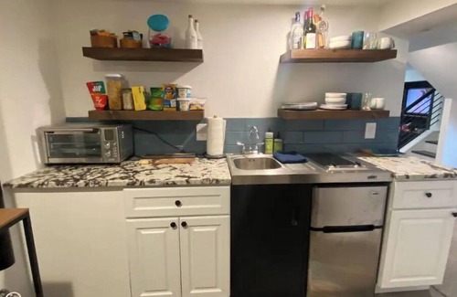 Platt Park Casa | Artsy Platt Park Guest Suite, Walk Everywhere + QUICK MOUNTAIN ACCESS!