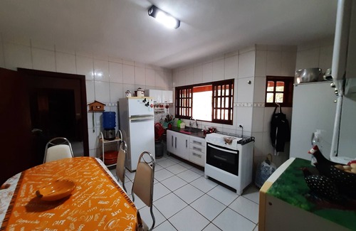 Parque das Palmeiras Casa | Pequeña casa familiar en alquiler en Artur Nogueira / Holambra cond. Cerrado