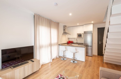 Concepción Apartamento | Arturo Soria - Dúplex de 1 Dormitorio con jardín