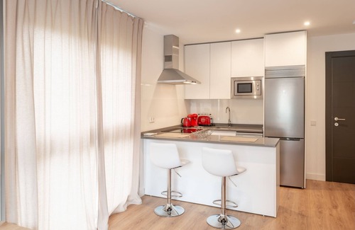 Concepción Apartamento | Arturo Soria - Dúplex de 1 Dormitorio con jardín