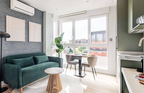 Ciudad Lineal Apartamento | Arturo Soria Stays by Charming I - recién renovado, con Parking