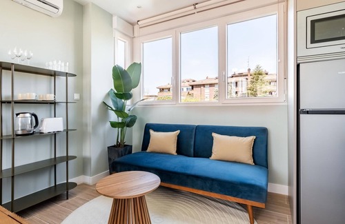Ciudad Lineal Apartamento | Arturo Soria Stays by Charming III - recién renovado con Parking
